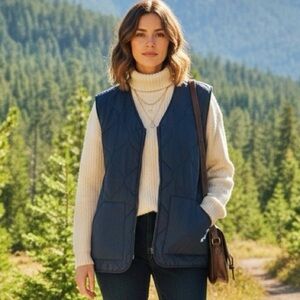Joe Fresh Navy Onion Quilted Field Vest Size S (unisex)